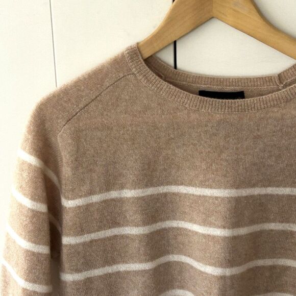 Top - Picture 3 of 9